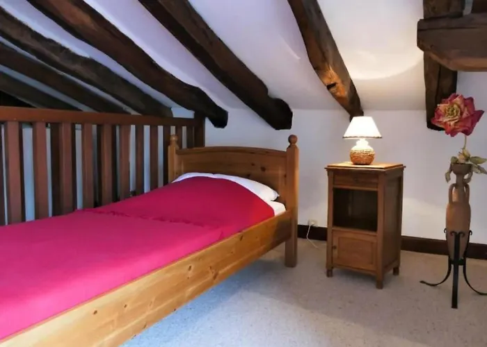 Ursuya By Interhome Louhossoa